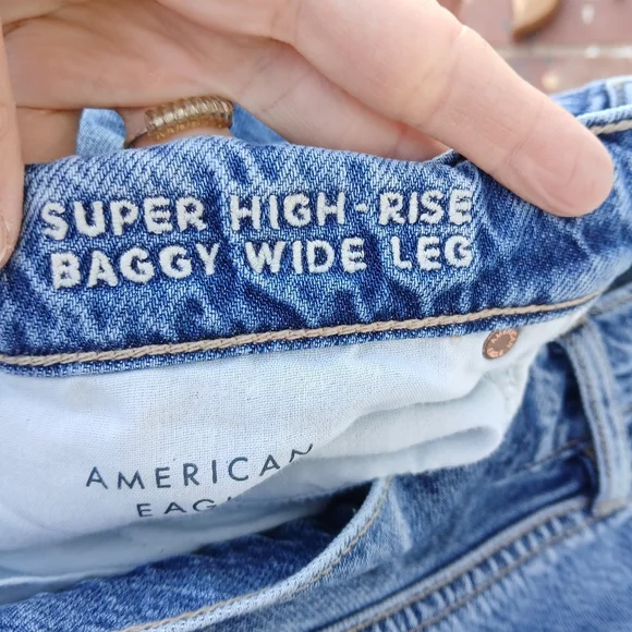 American Eagle Super Highrise Baggy Wide Leg Jeans - Picture 7 of 7